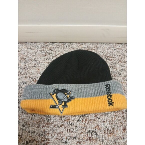 Reebok Center Ice Collection One Size Fits All Pittsburgh Penguins Winter Beanie - Picture 4 of 7